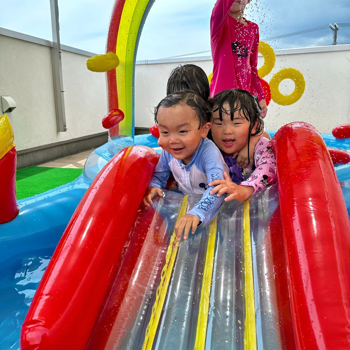 Sunny days, pool plays! 🏊‍♂️😎