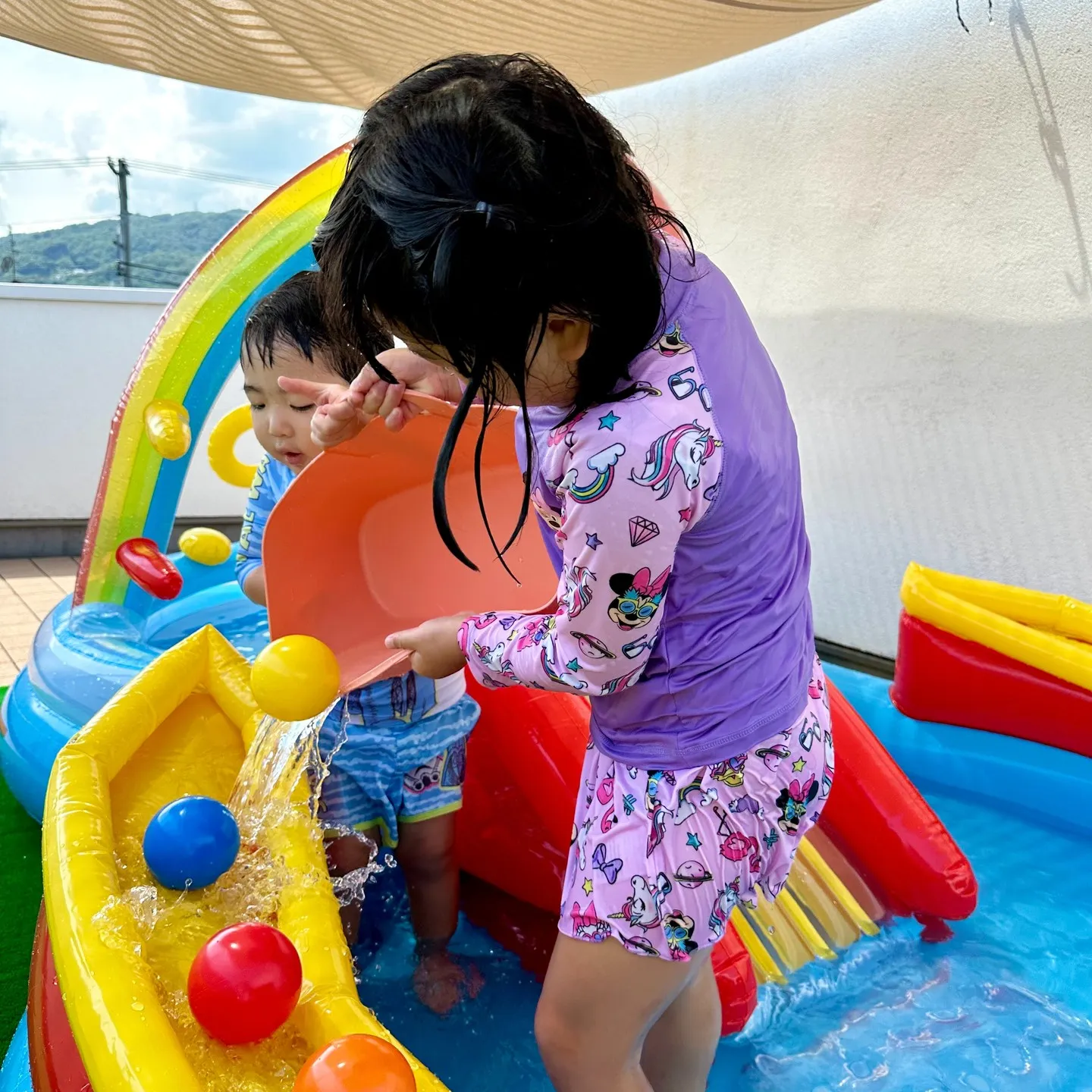 Sunny days, pool plays! 🏊‍♂️😎